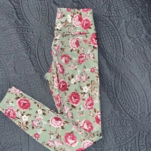 Fit Booty workout leggings women’s size Large